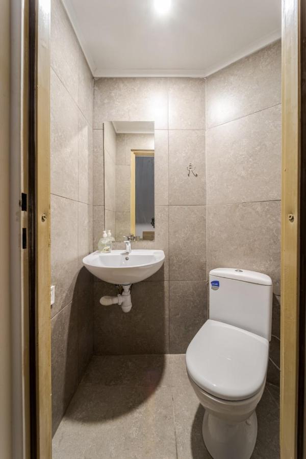 In Town Hostel Lviv Bagian luar foto